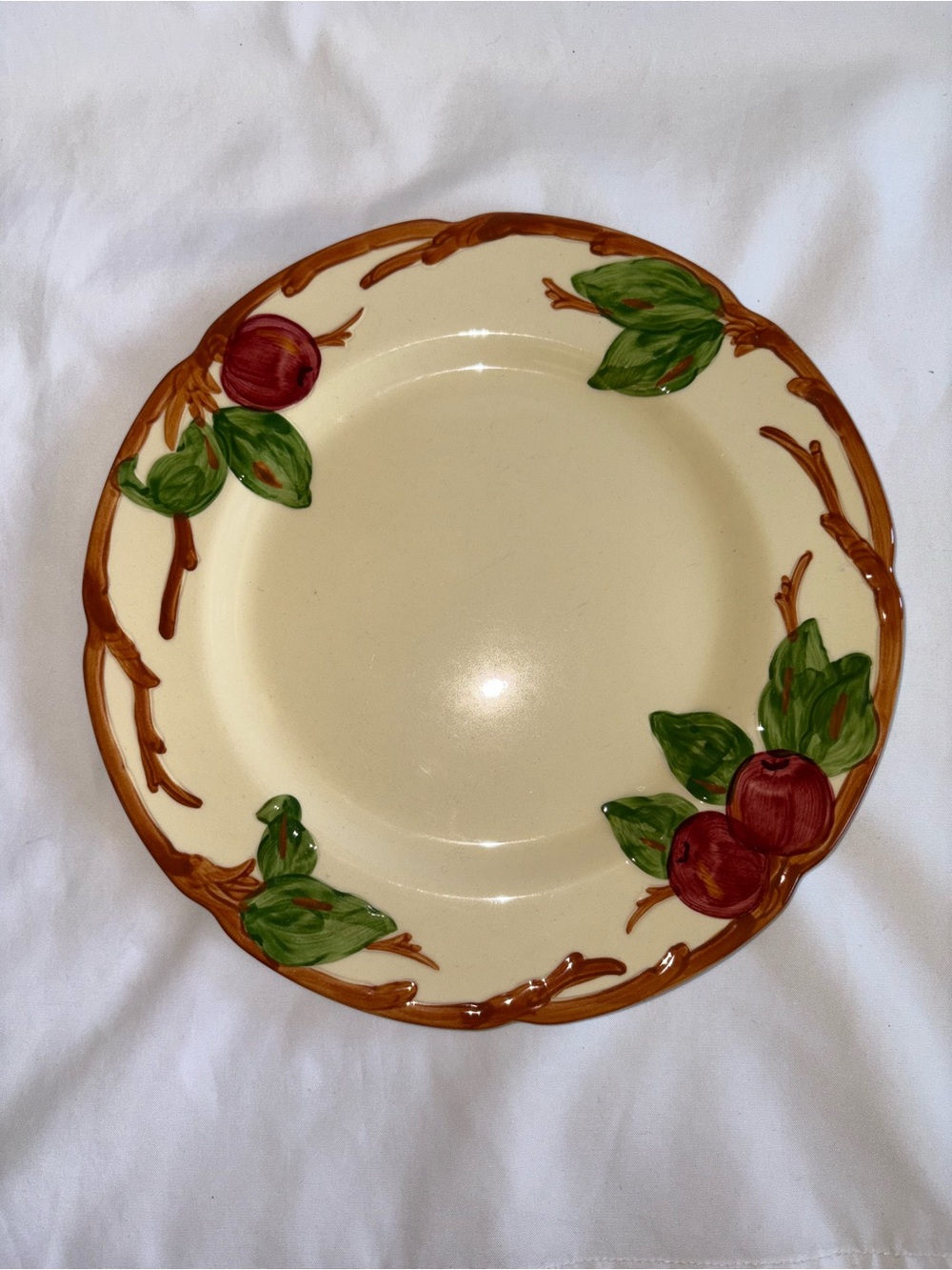 Franciscan Apple Dinner Plates Set of 3 Vintage 10.5” Hand Painted USA - Picture 2 of 7